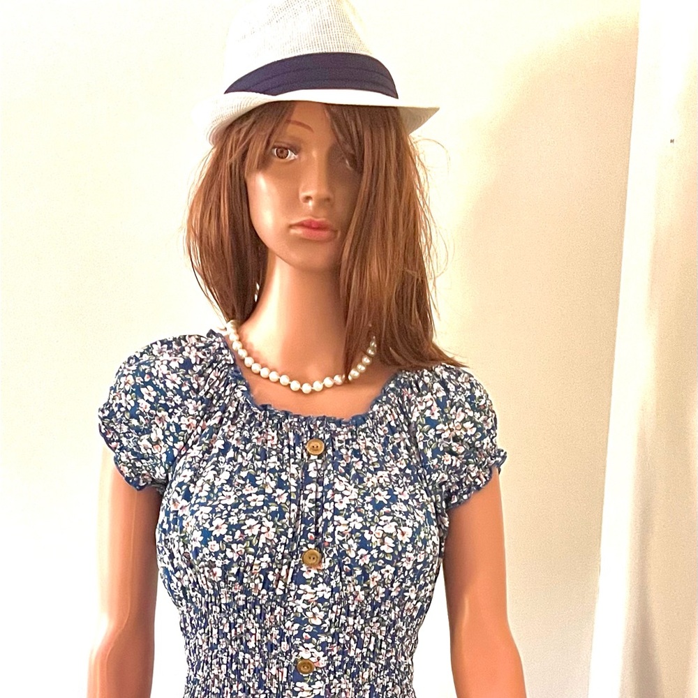 Maxi floral cotton summer dress. Bought in Greece, perfect for hot weather!